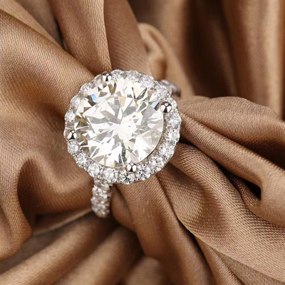 鉆石等級(jí)怎么劃分 解析鉆戒的回收行情.jpg