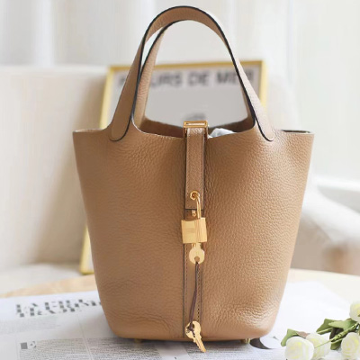 奢侈品包包回收誤區(qū).jpg 奢侈品包包回收誤區(qū).jpg