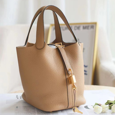 奢侈品包包回收誤區(qū).jpg 奢侈品包包回收誤區(qū).jpg