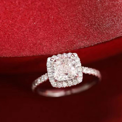 怎么讓自己的鉆戒回收價格高呢.jpg 怎么讓自己的鉆戒回收價格高呢.jpg