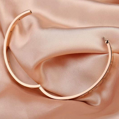 寶格麗手鐲回收需從哪些方面定價(jià).jpg 寶格麗手鐲回收需從哪些方面定價(jià).jpg