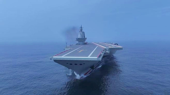 福建艦的未來展望，2025年的服役之路，福建艦未來展望，2025年服役之路揭秘