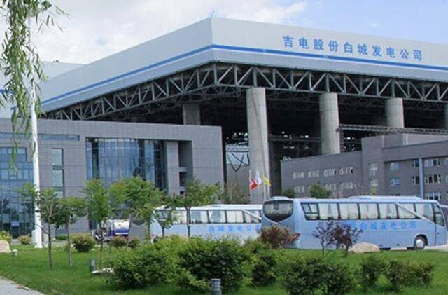 吉電股份，引領(lǐng)能源轉(zhuǎn)型，共創(chuàng)綠色未來，吉電股份引領(lǐng)能源轉(zhuǎn)型，共創(chuàng)綠色未來新篇章