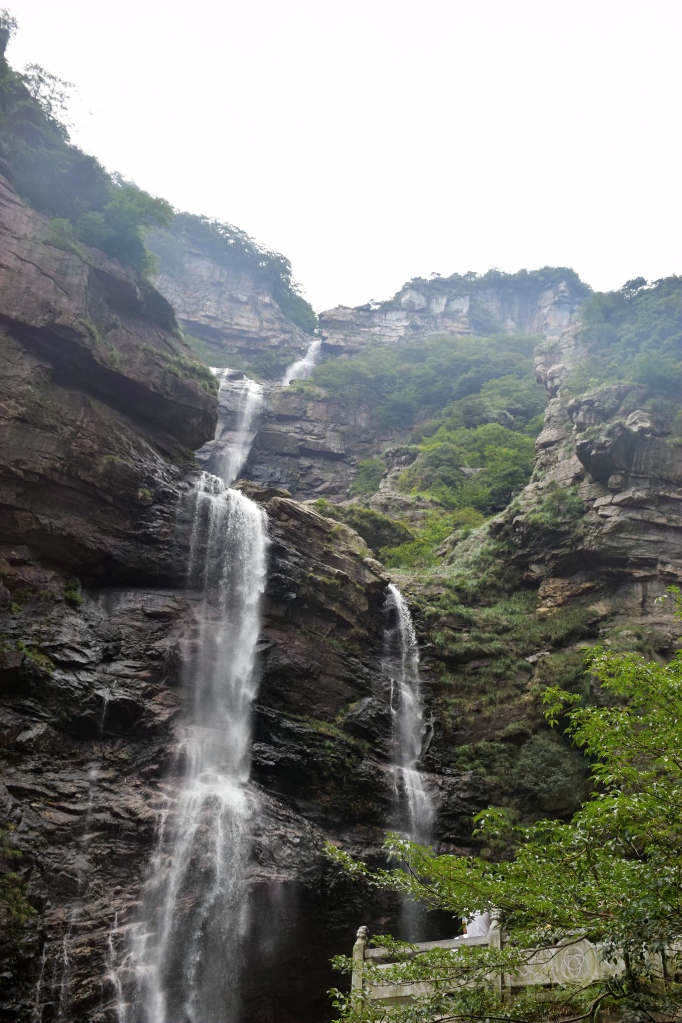 廬山旅游攻略，二日游精彩行程，廬山二日游精彩攻略，探秘山岳美景的絕佳行程