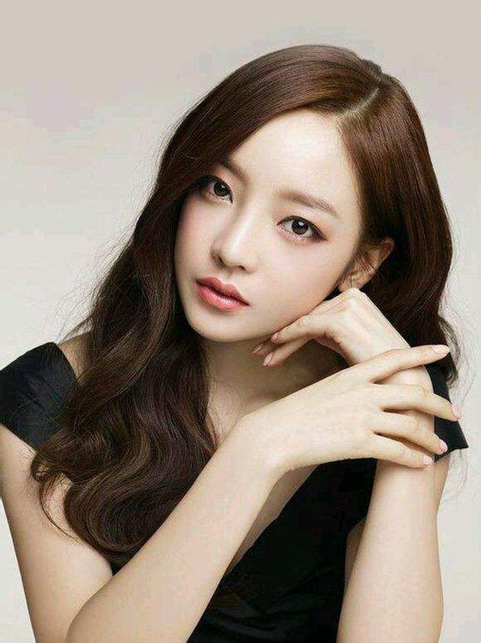 韓女星家暴男友，深度解析背后的真相與反思，韓女星家暴男友事件深度剖析，背后的真相與反思