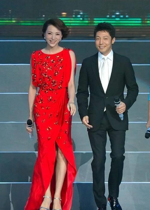 今天娛樂圈最新消息，明星動態(tài)與熱門事件一網(wǎng)打盡，今日娛樂圈大揭秘，明星動態(tài)與熱門事件全知曉