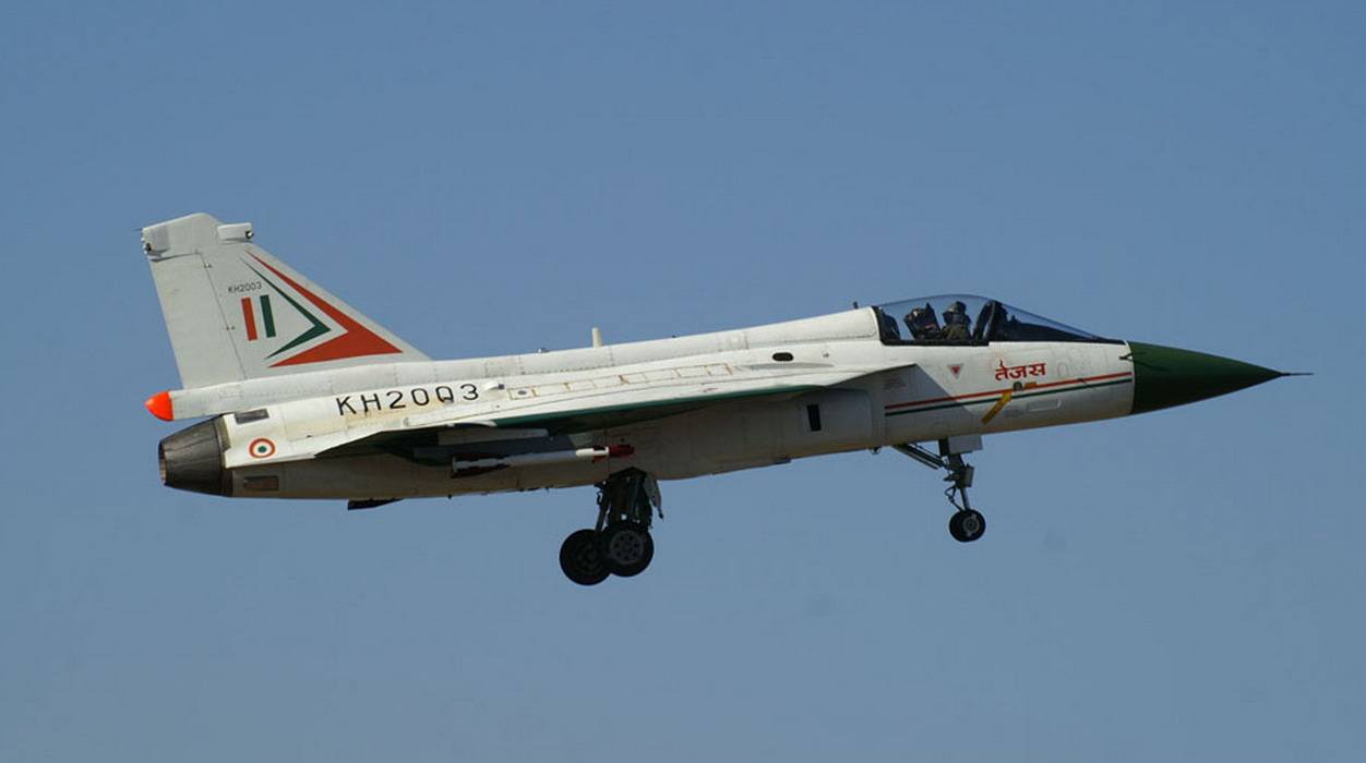 世界十大輕型戰(zhàn)斗機(jī)，速度與力量的完美結(jié)合，世界十大輕型戰(zhàn)斗機(jī)，速度與力量的巔峰典范