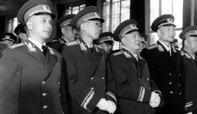 上將轉(zhuǎn)業(yè)能當(dāng)什么官