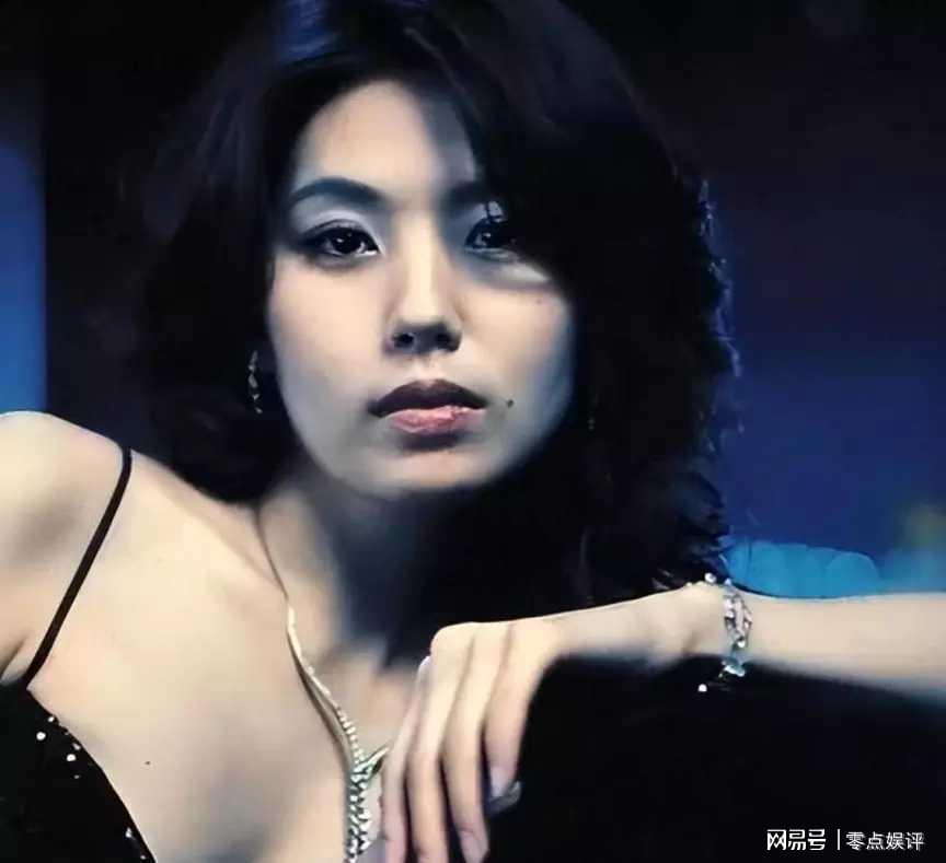 揭秘韓國(guó)娛樂圈，女星潛規(guī)則照片背后的真相，韓國(guó)娛樂圈女星潛規(guī)則照片背后的真相揭秘