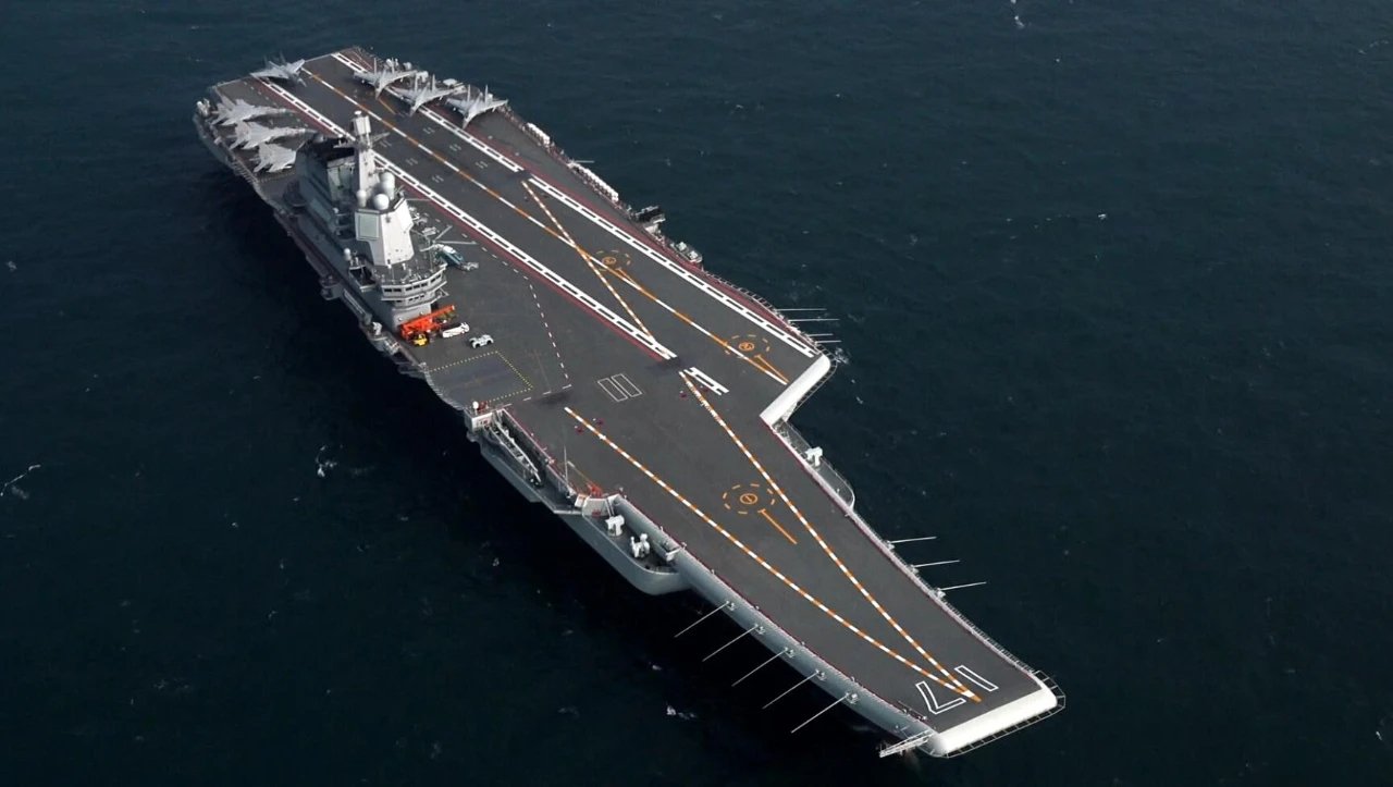 山東號(hào)航空母艦圖片，探索中國(guó)海軍力量的壯麗畫卷，山東號(hào)航空母艦圖片，中國(guó)海軍力量的壯麗畫卷展示