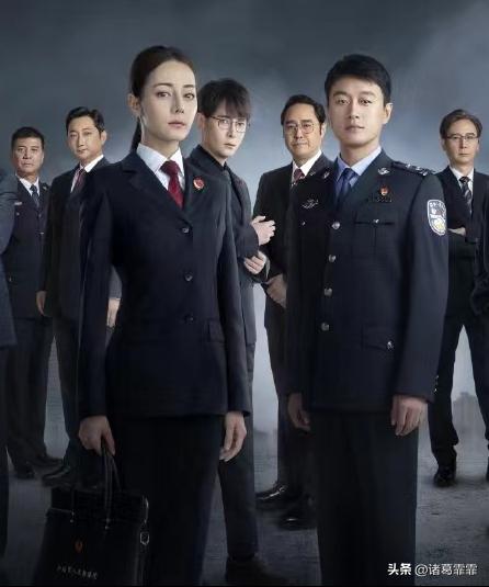 韓棟個人資料簡介及老婆，深度探索韓棟的演藝生涯與家庭幸福時光，韓棟，演藝生涯與家庭幸福的深度探索，個人簡介、老婆及演藝歷程揭秘