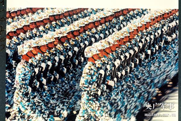 重溫歷史瞬間，1999年國慶閱兵完整版現(xiàn)場(chǎng)直播回顧，重溫歷史瞬間，回顧1999年國慶閱兵完整版現(xiàn)場(chǎng)直播