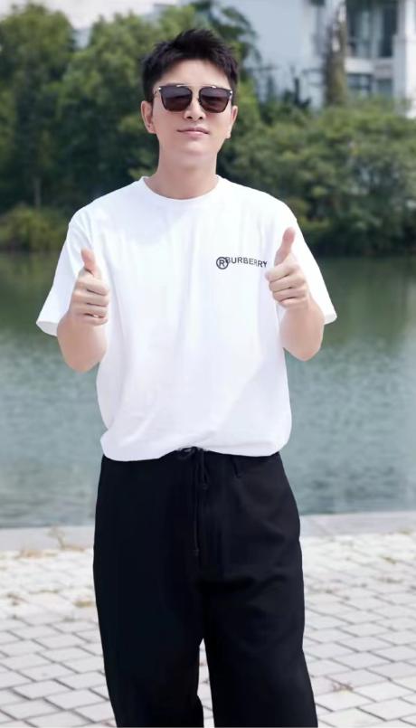 賈乃亮與李小璐復(fù)婚傳聞?wù)嫦嘟颐?，賈乃亮與李小璐復(fù)婚傳聞?wù)嫦啻蠼颐? class=