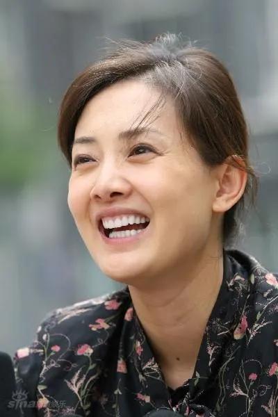 牛莉個(gè)人資料簡(jiǎn)介