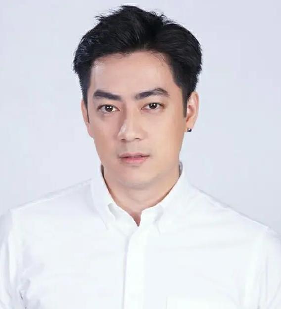 泰國男演員大全，璀璨星光閃耀熒屏，泰國男演員璀璨風(fēng)采，熒屏上的星光熠熠