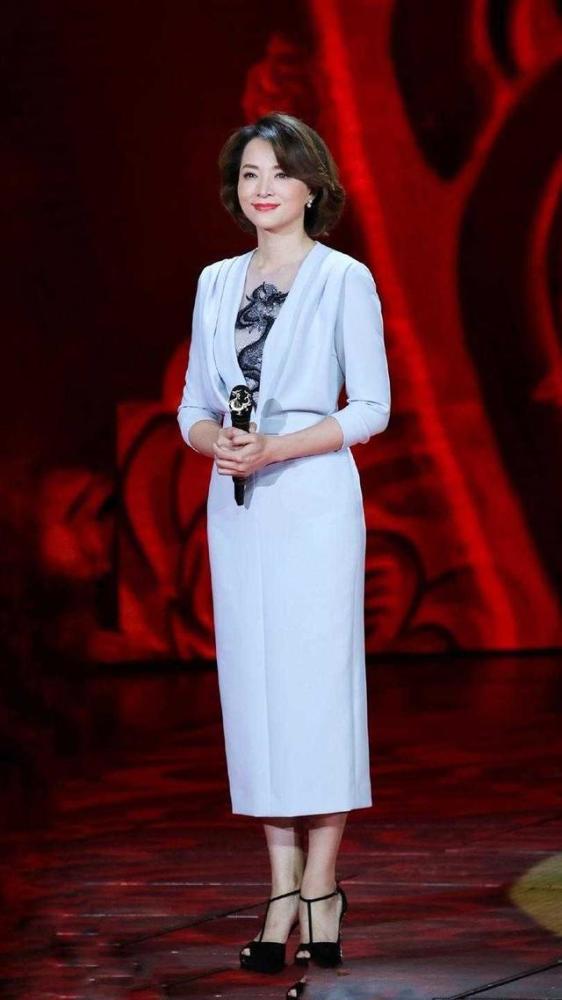 董卿的個人資料簡介，董卿個人資料簡介，探尋她的世界