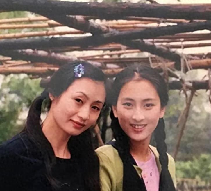 今日娛樂(lè)圈重大新聞，聚焦熱點(diǎn)事件，一網(wǎng)打盡最新動(dòng)態(tài)，今日娛樂(lè)圈熱點(diǎn)一網(wǎng)打盡，最新動(dòng)態(tài)與重大新聞聚焦