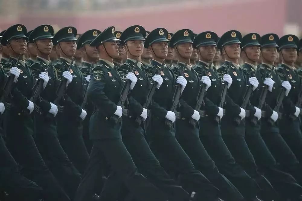 中國大閱兵視頻完整版，回顧榮耀瞬間，展現(xiàn)國家力量，「中國大閱兵全景回顧，榮耀瞬間與國家力量的展現(xiàn)」