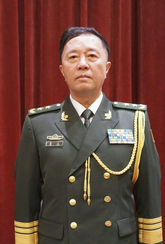 司令員是什么級(jí)別，職責(zé)、等級(jí)與角色解析，司令員角色解析，級(jí)別、職責(zé)與等級(jí)探討