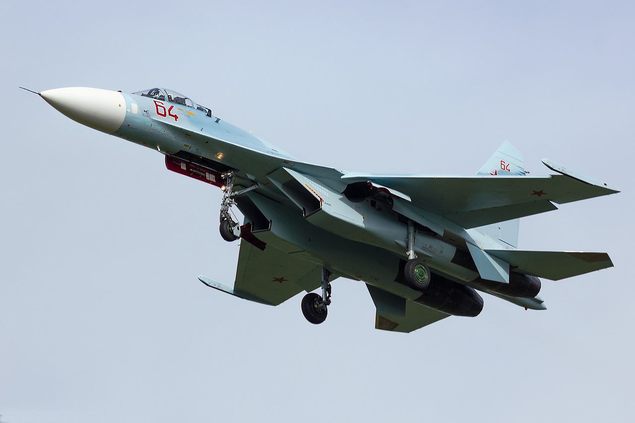 蘇-27戰(zhàn)斗機折紙藝術，詳細步驟指南，蘇-27戰(zhàn)斗機折紙藝術教程