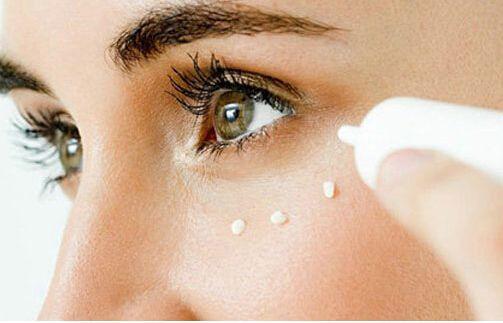 臉上有痘痘怎么辦？消除痘痘的有效方法與建議，臉上痘痘困擾？有效消除痘痘的方法與建議