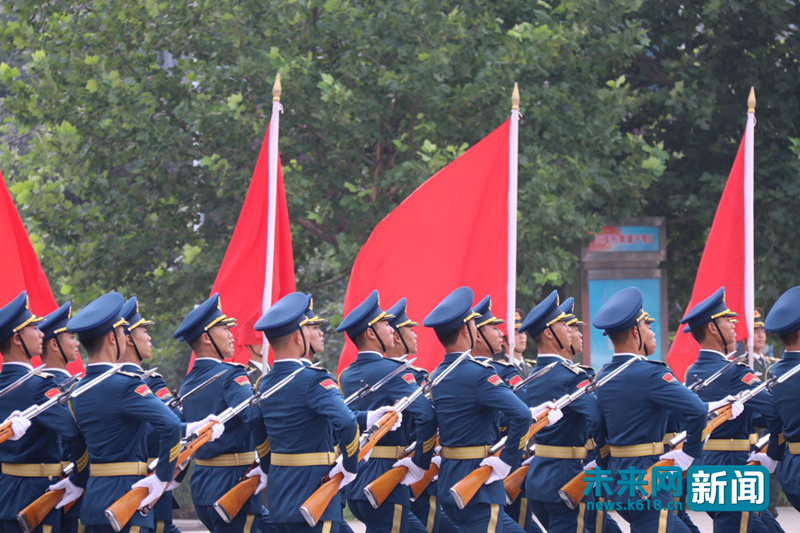 解放軍三軍儀仗隊(duì)