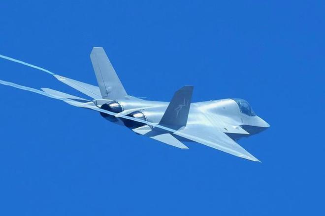 軍事科技視頻，探索殲-18的前沿技術(shù)與發(fā)展趨勢，軍事科技揭秘，殲-18前沿技術(shù)與未來發(fā)展趨勢探索