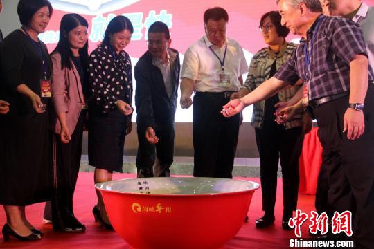 王中王鐵箕四不橡一肖