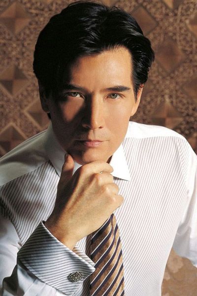 費翔個人資料簡介