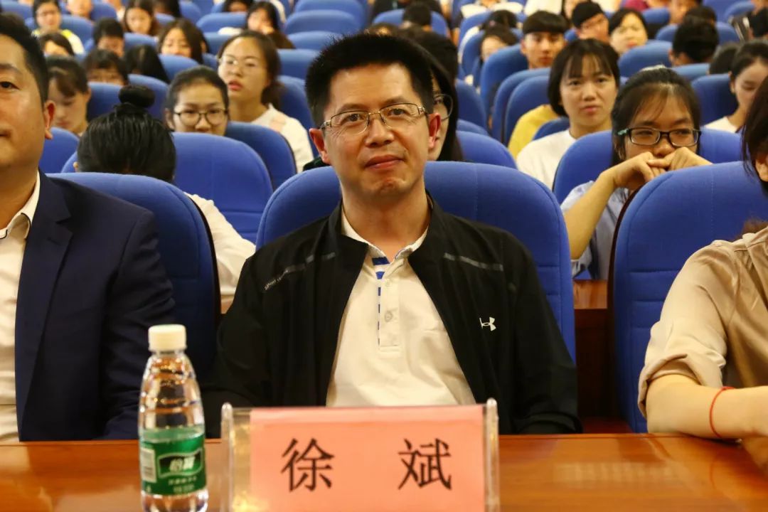 揭秘劉伯溫一肖爆特，傳奇人物背后的故事，劉伯溫傳奇故事揭秘，一肖爆特背后的神秘人物之旅