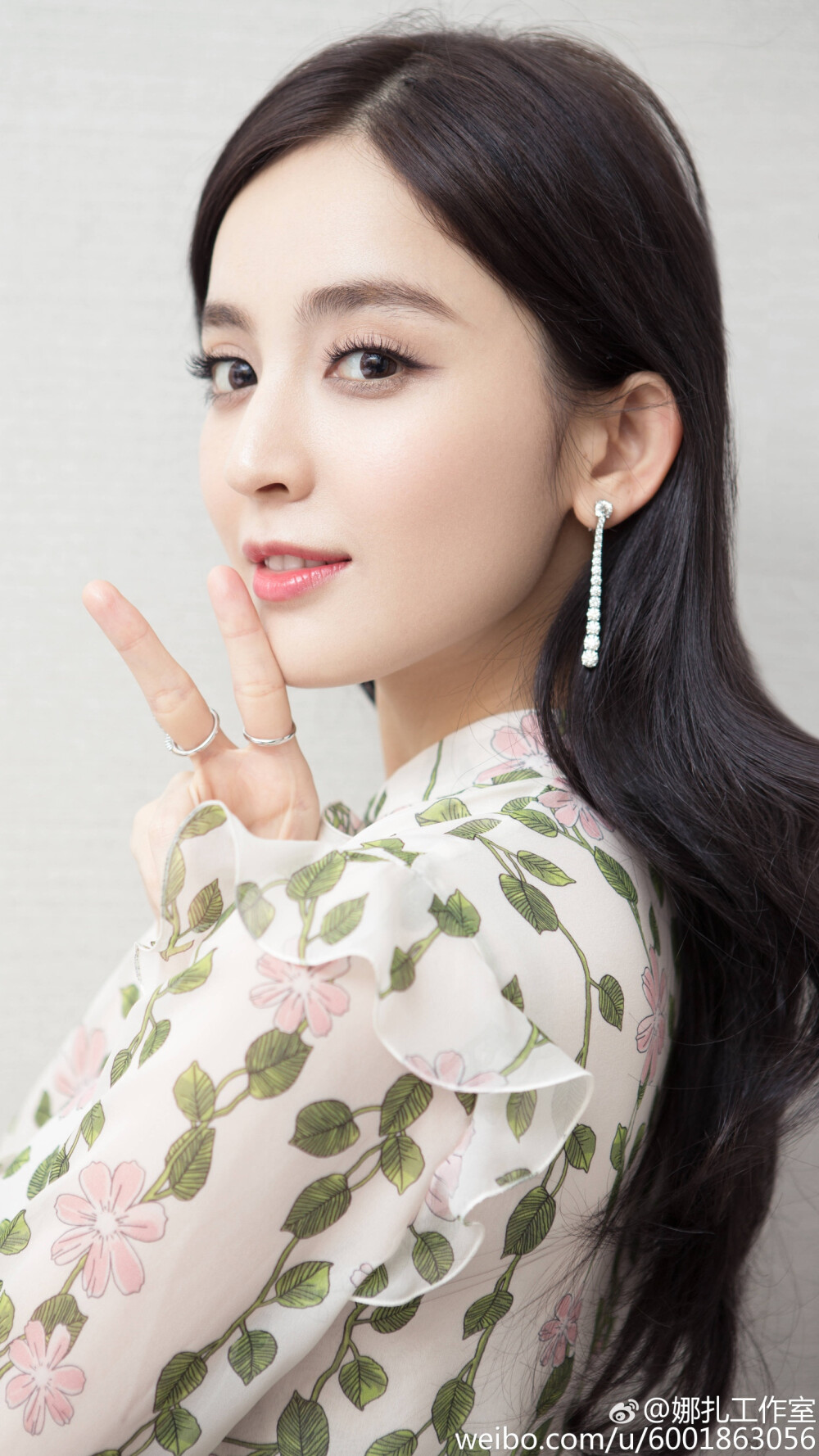 娜扎個(gè)人資料簡(jiǎn)介，娜扎個(gè)人簡(jiǎn)介