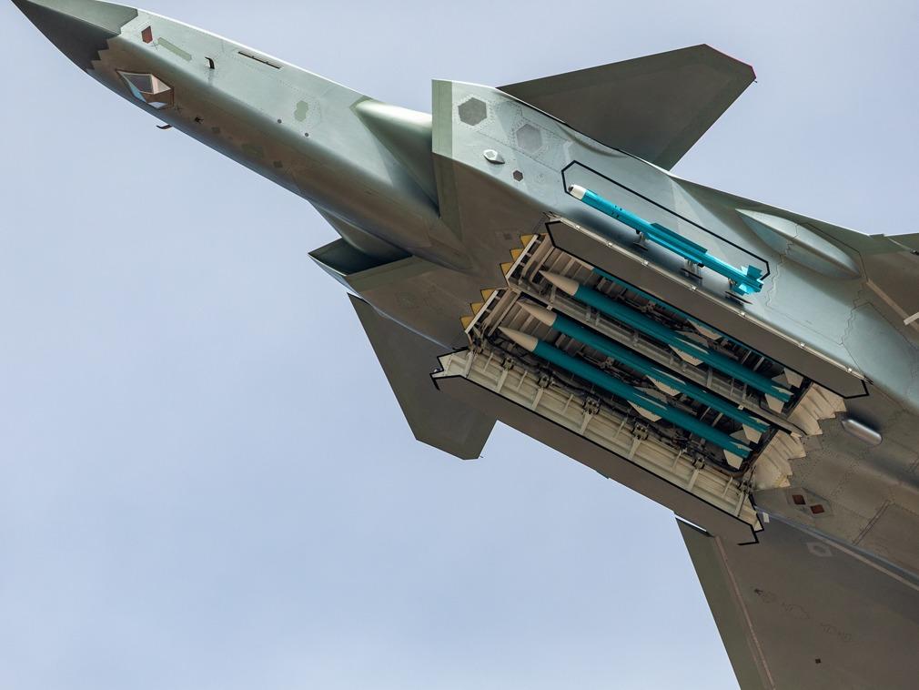 中國(guó)現(xiàn)役殲-20數(shù)量解析，中國(guó)現(xiàn)役殲-20數(shù)量深度解析