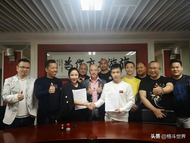 香港王中王與肖中持，兩大巨頭的獨特魅力與傳奇故事，香港兩大巨頭王中王與肖中持的獨特魅力與傳奇故事