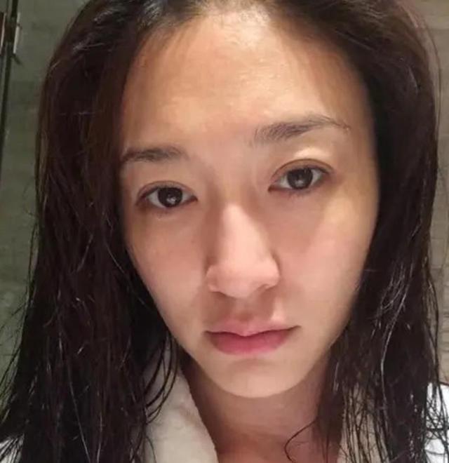 女明星素顏照前后對(duì)比，揭示真實(shí)與美麗的差異，女明星素顏前后對(duì)比，真實(shí)與美麗的差異揭秘