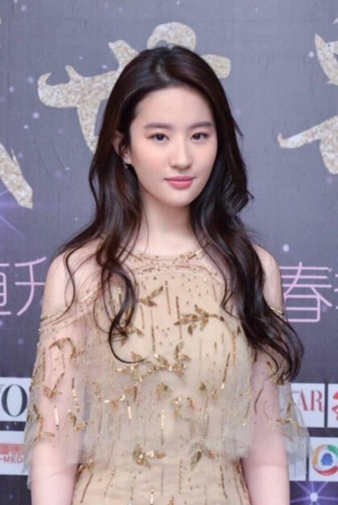 劉亦菲，真的干凈嗎？深度解讀其內(nèi)外之美，深度解讀劉亦菲，內(nèi)外之美的純凈與否