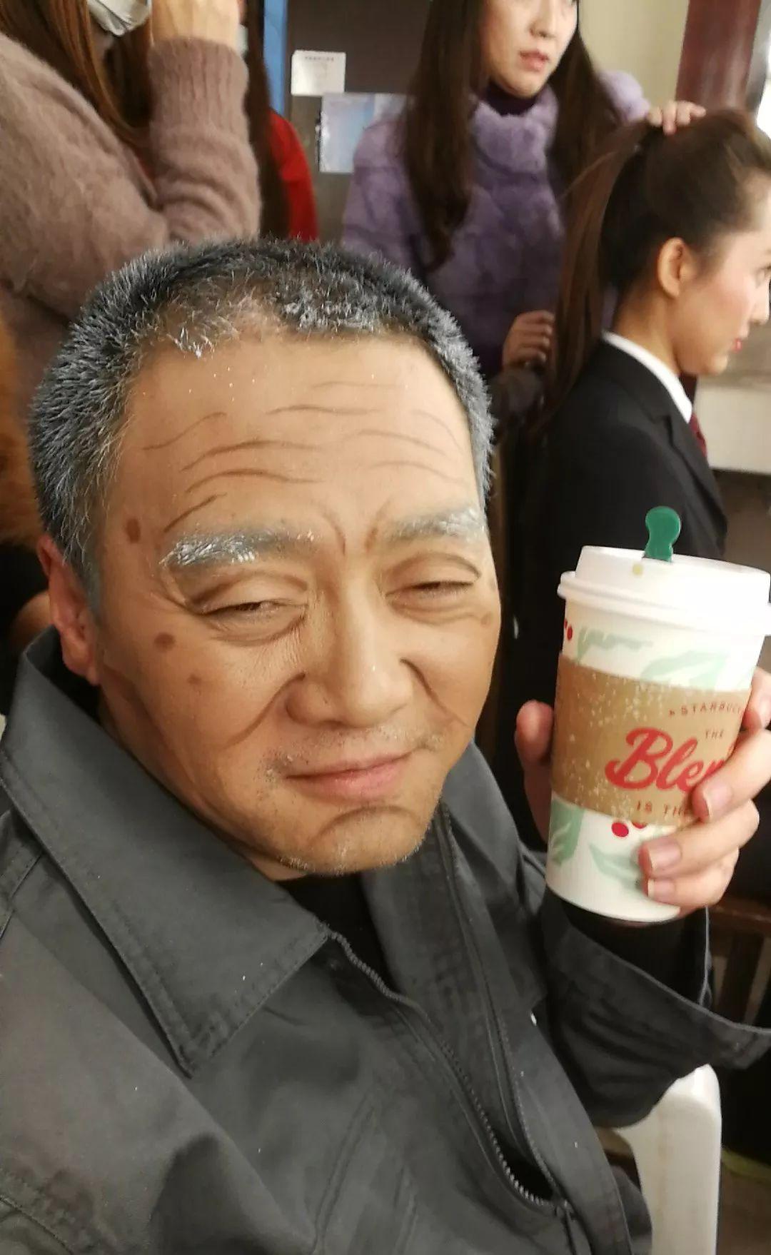 擁有三億，寧靜中的財(cái)富自由——探尋理財(cái)之道，三億財(cái)富背后的寧靜，探尋理財(cái)之道實(shí)現(xiàn)財(cái)務(wù)自由