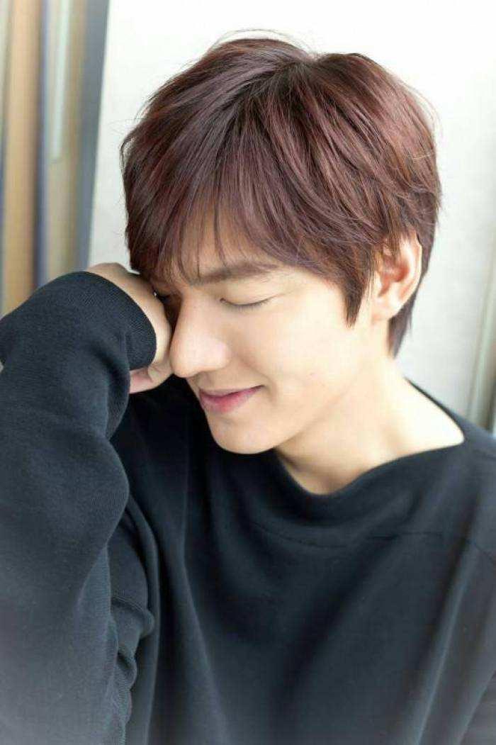 韓國(guó)最帥的男演員50名，魅力無限，星光熠熠，韓國(guó)最帥男演員50強(qiáng)，魅力閃耀星光熠熠