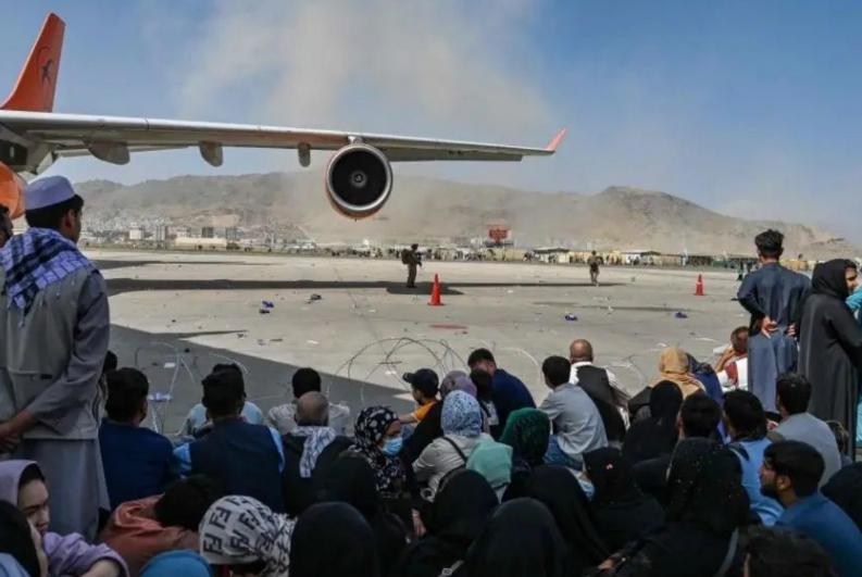 利比亞戰(zhàn)爭中的中國撤僑，回顧與啟示，利比亞戰(zhàn)爭中的中國撤僑行動，回顧與啟示