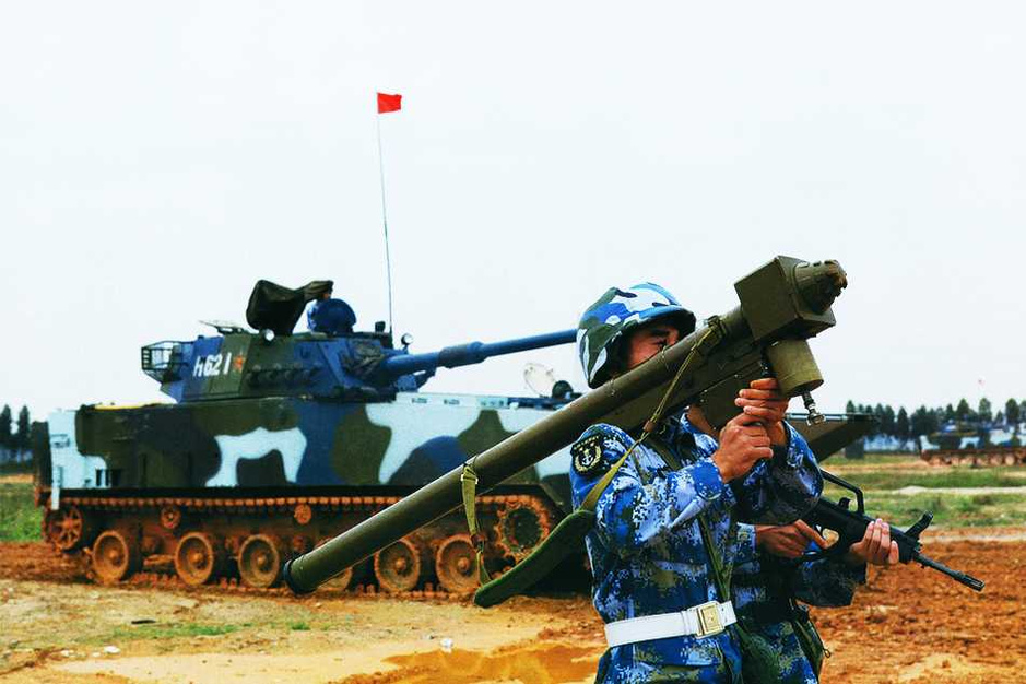 中國(guó)軍事武器圖片，展現(xiàn)力量與榮耀，中國(guó)軍事武器圖片展示，力量與榮耀的彰顯