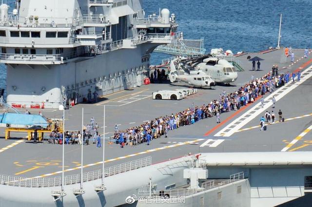 首艘國產(chǎn)航母出海試航，中國海軍新時代的里程碑，首艘國產(chǎn)航母出海試航，中國海軍邁入新時代的里程碑