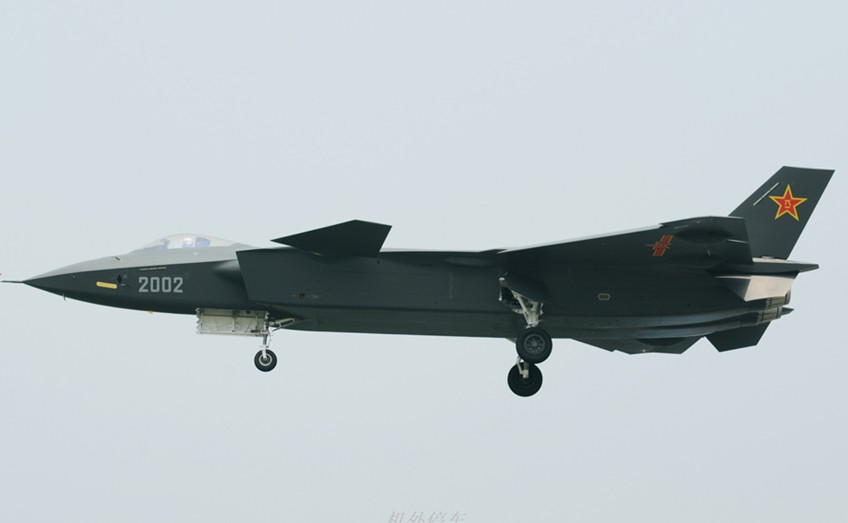 中國殲-20戰(zhàn)斗機，空中霸主的新紀元，中國殲-20戰(zhàn)斗機，空中霸主的新紀元啟航