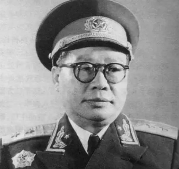 女生當(dāng)兵的廣闊出路與無(wú)限可能，女生當(dāng)兵，廣闊出路與無(wú)限潛能