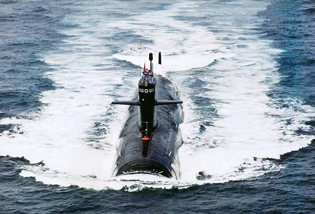關(guān)于中國(guó)海軍的尖端技術(shù)——探索神秘的096型核動(dòng)力潛水艇參數(shù)，中國(guó)海軍尖端技術(shù)揭秘，探索神秘的096型核動(dòng)力潛水艇參數(shù)全解析