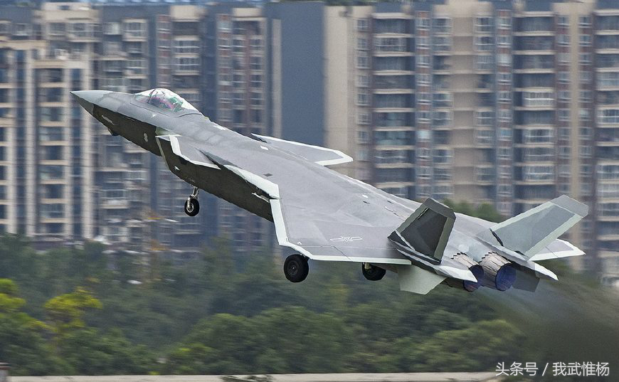 殲-20在世界戰(zhàn)斗機(jī)領(lǐng)域的地位與水平評(píng)估，殲-20在世界戰(zhàn)斗機(jī)領(lǐng)域的地位與實(shí)力評(píng)估