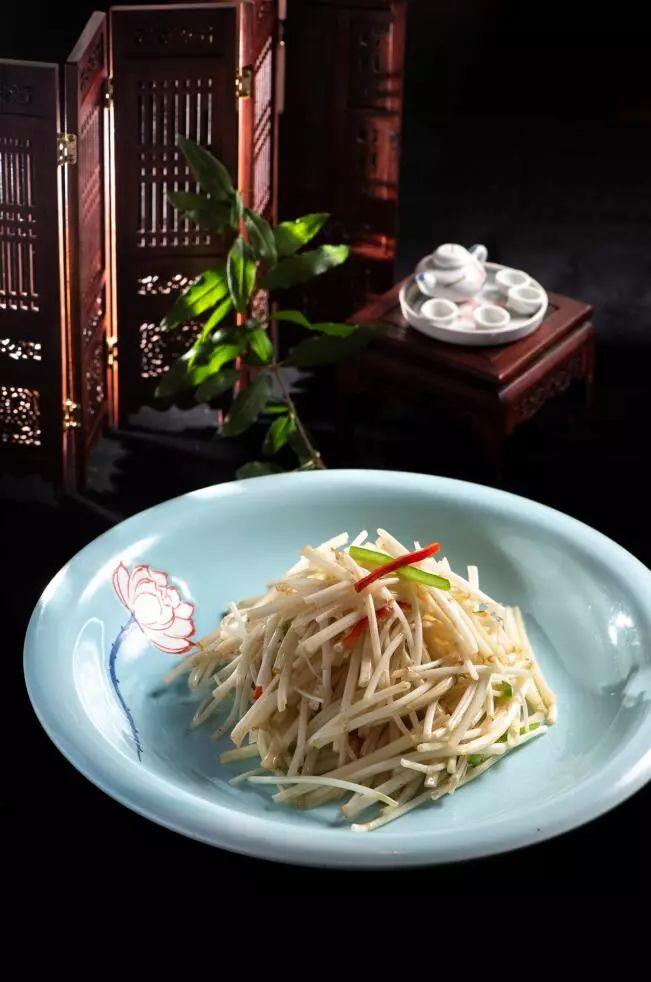 白小姐一馬一肖與傳奇人物劉伯溫，劉伯溫與白小姐一馬一肖的傳奇故事