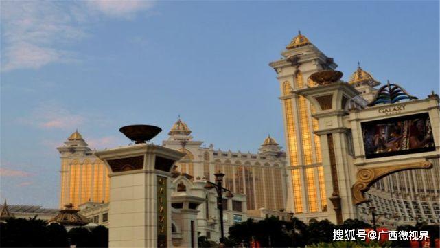 新澳門(mén)特免費(fèi)資料大全凱旋門(mén)，探索澳門(mén)旅游與娛樂(lè)的新機(jī)遇，澳門(mén)旅游娛樂(lè)新篇章，探索凱旋門(mén)與免費(fèi)資料大全的機(jī)遇