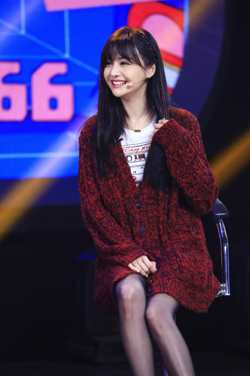 鄭爽近況，事業(yè)新高峰與個人成長之路，鄭爽事業(yè)新高峰與個人成長之路的最新進展