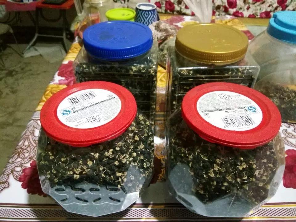 黑枸杞泡水喝需要注意的禁忌，黑枸杞泡水喝的禁忌須知