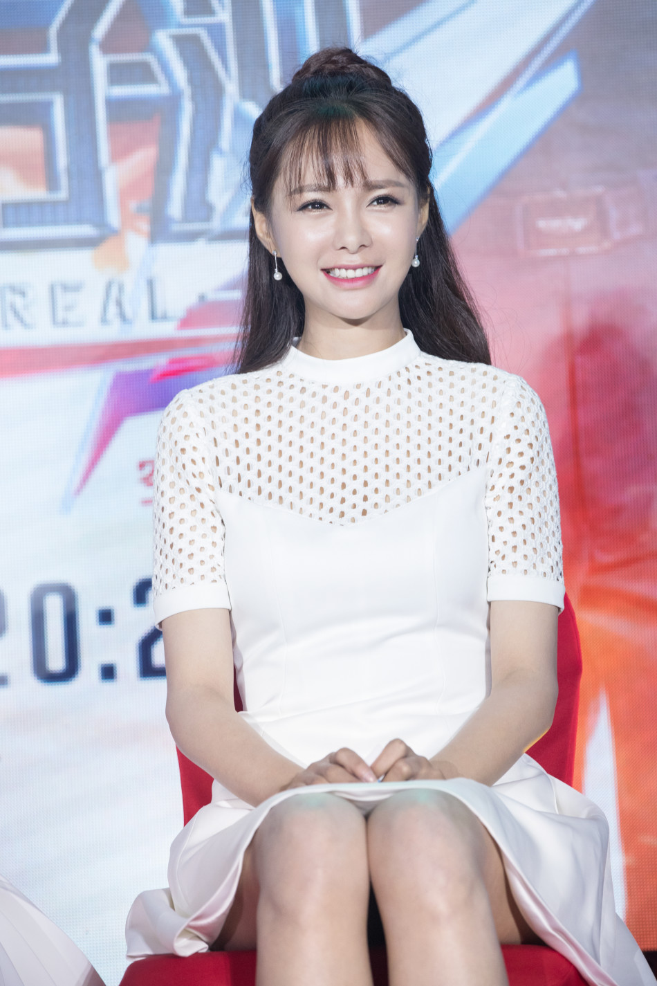 沈夢辰個(gè)人資料身高詳解，沈夢辰個(gè)人資料及身高詳解