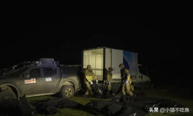 俄烏戰(zhàn)場死尸圖片，戰(zhàn)爭的真實與媒體的倫理，俄烏戰(zhàn)場死尸圖片背后的真相與媒體倫理的挑戰(zhàn)